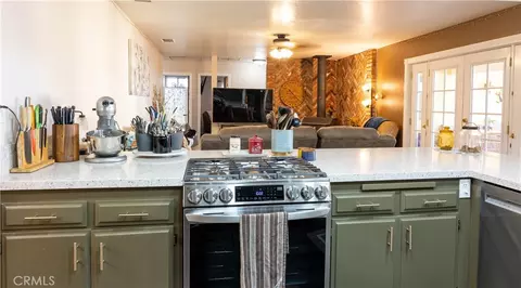 Entry Way - 15078 Cactus, Hesperia, CA 92345 photo 1 of 8