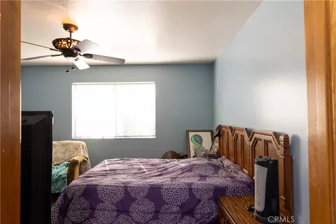 Bedroom - 15078 Cactus, Hesperia, CA 92345 photo 6 of 14