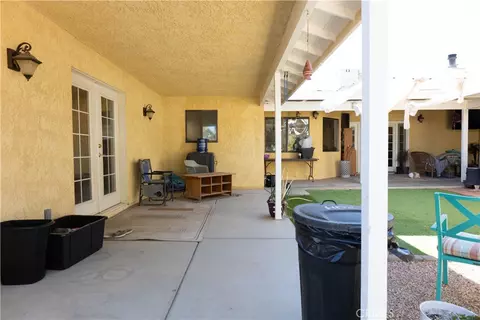 Exterior - 15078 Cactus, Hesperia, CA 92345 photo 4 of 15