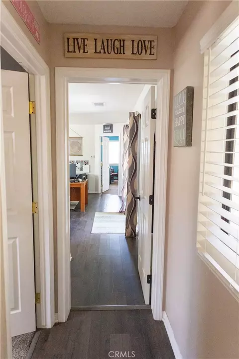 Entry Way - 15078 Cactus, Hesperia, CA 92345 photo 8 of 8
