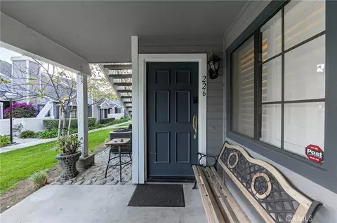 226 Star Pine Ct, Azusa, CA 91702