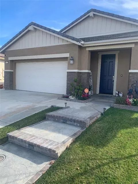18319 Lapis Ln, San Bernardino, CA 92407