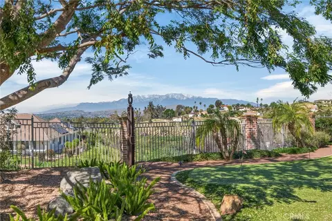 Exterior - 6872 Chartwell, Riverside, CA 92506 photo 14 of 21