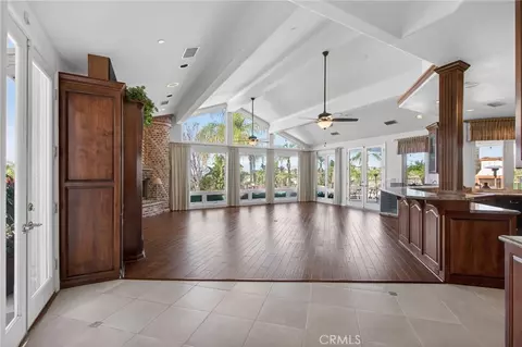 Living - 6872 Chartwell, Riverside, CA 92506 photo 6 of 14