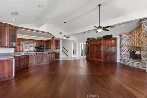 Living - 6872 Chartwell, Riverside, CA 92506 photo 9 of 14