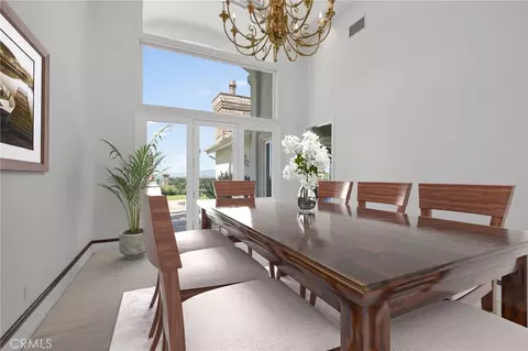 Dining - 6872 Chartwell, Riverside, CA 92506 photo 1 of 3