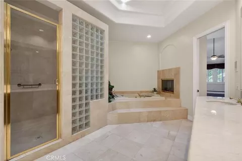 Bath - 6872 Chartwell, Riverside, CA 92506 photo 2 of 4