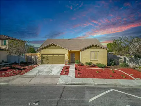 1074 Eden Valley Way, San Jacinto, CA 92582