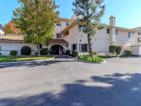 18900 Delaware, Huntington Beach, CA 92648