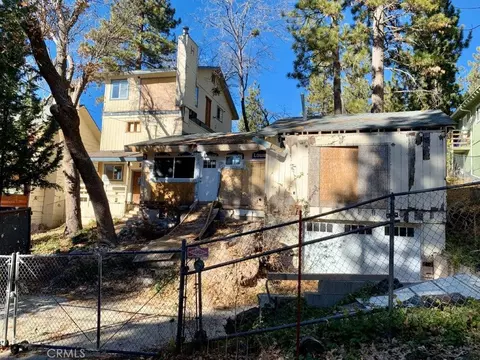 33130 Ridge Rd, Running Springs, CA 92382