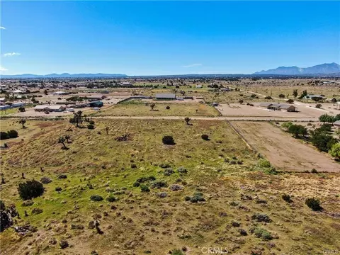 0 Bonanza, Phelan, CA 92371 photo 5