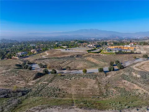 7478 Via Montecito, Riverside, CA 92506 photo 7
