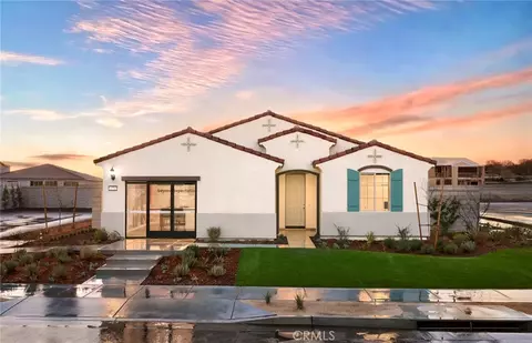 1239 Kingfisher St, Hemet, CA 92545