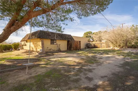 Exterior - 14580 Keota Rd, Apple Valley, CA 92307 photo 3 of 17
