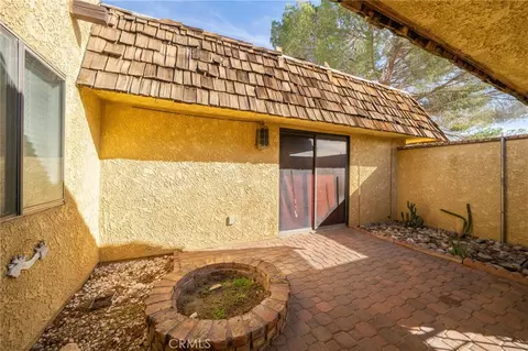 Exterior - 14580 Keota Rd, Apple Valley, CA 92307 photo 7 of 17