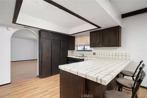 Kitchen - 14580 Keota Rd, Apple Valley, CA 92307 photo 2 of 4