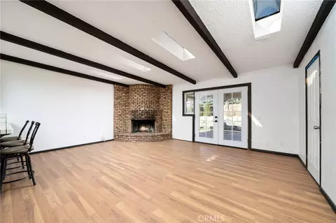 Living - 14580 Keota Rd, Apple Valley, CA 92307 photo 2 of 4