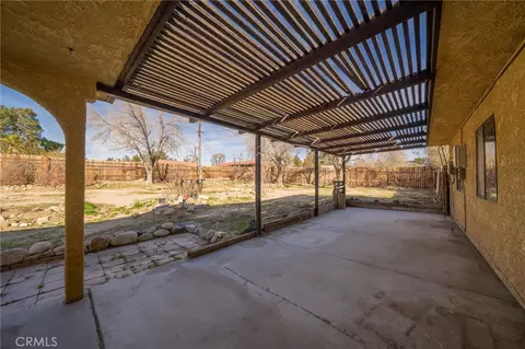 Exterior - 14580 Keota Rd, Apple Valley, CA 92307 photo 8 of 17