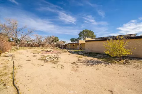 Exterior - 14580 Keota Rd, Apple Valley, CA 92307 photo 17 of 17