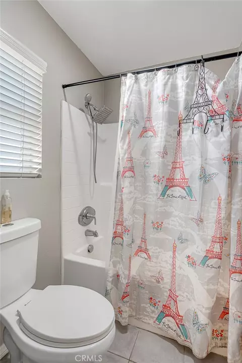Bath - 1752 Campanella, Perris, CA 92571 photo 6 of 6