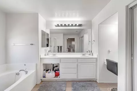 Entry Way - 1752 Campanella, Perris, CA 92571 photo 2 of 3