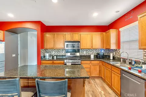 Kitchen - 1752 Campanella, Perris, CA 92571 photo 5 of 5