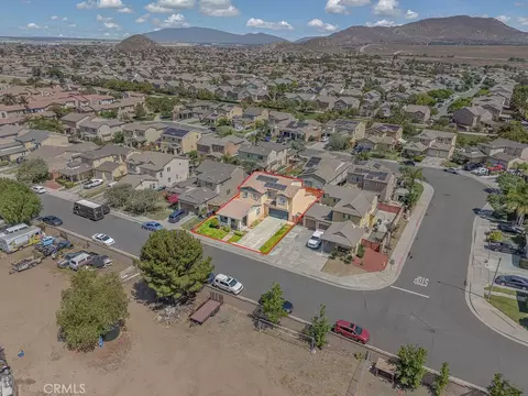 View/Area - 1752 Campanella, Perris, CA 92571 photo 3 of 9