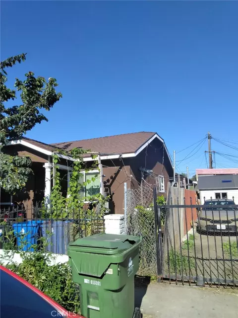 113 W 66 St, Los Angeles, CA 90003