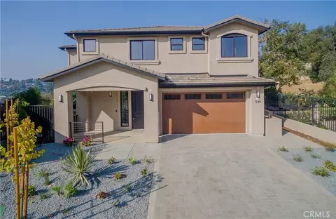939 Staley Ln, Los Angeles, CA 90042
