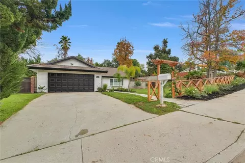 6090 Promontory Ln, Riverside, CA 92506