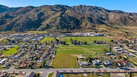 514 E Victory, Banning, CA 92220