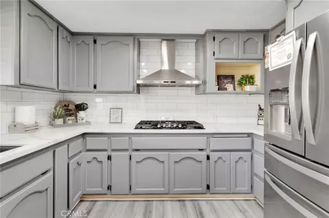 Kitchen - 14010 Jicarilla Rd, Apple Valley, CA 92307 photo 2 of 2
