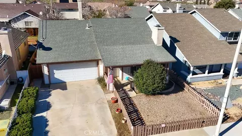 12170 Stonegate Dr, Victorville, CA 92392