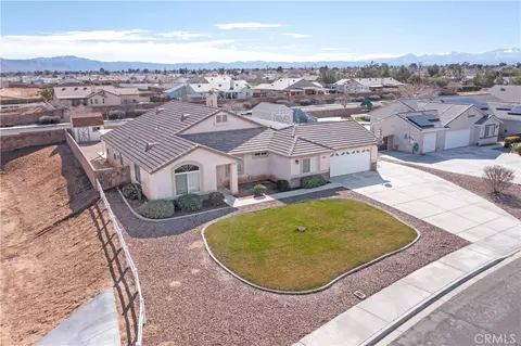 21189 Colombard, Apple Valley, CA 92308