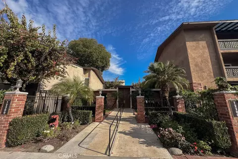 12200 Montecito Rd #H207, Seal Beach, CA 90740
