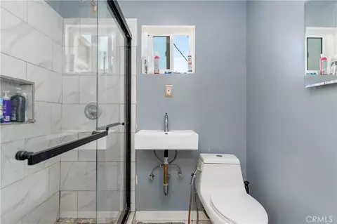 Bath - 3367 Holding, Riverside, CA 92501 photo 1 of 1
