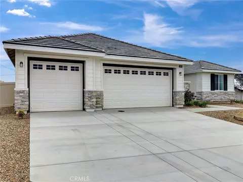 35887 Wildwood Crest Dr, Yucaipa, CA 92399