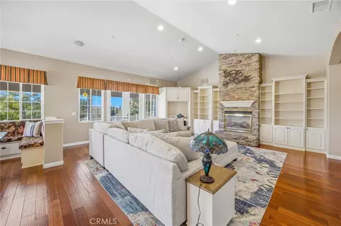 Living - 31027 E Sunset Dr N, Redlands, CA 92373 photo 3 of 8