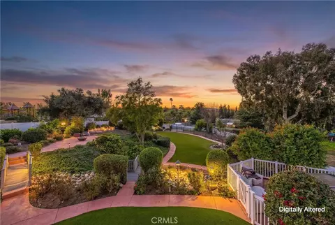 Exterior - 31027 E Sunset Dr N, Redlands, CA 92373 photo 8 of 20