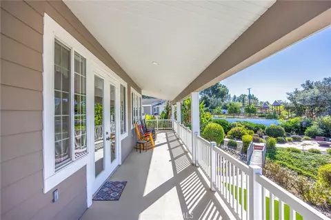 Exterior - 31027 E Sunset Dr N, Redlands, CA 92373 photo 10 of 19
