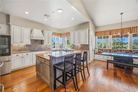 Kitchen - 31027 E Sunset Dr N, Redlands, CA 92373 photo 2 of 7