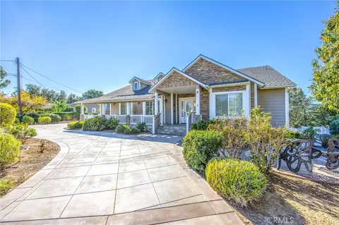Exterior - 31027 E Sunset Dr N, Redlands, CA 92373 photo 5 of 19