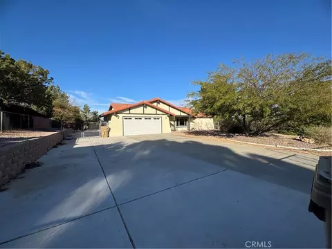 Other - 16834 Elm St, Hesperia, CA 92345 photo 1 of 8