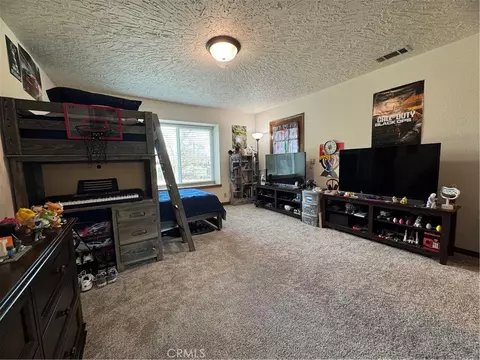 Bedroom - 16834 Elm St, Hesperia, CA 92345 photo 5 of 5