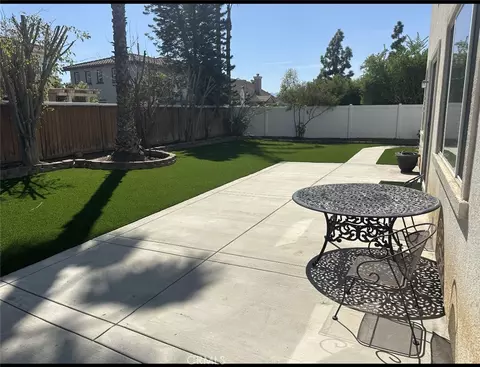 Exterior - 11306 Trailstone Ct, Riverside, CA 92505 photo 6 of 10