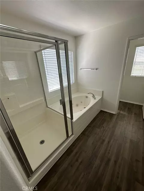Bath - 11306 Trailstone Ct, Riverside, CA 92505 photo 2 of 2