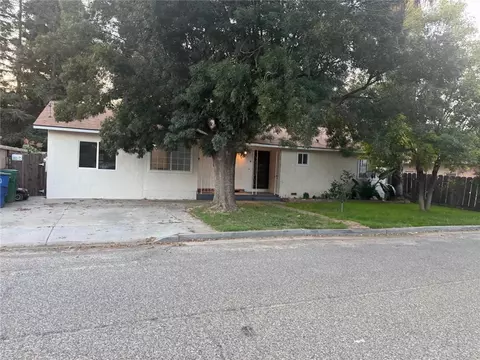 2580 Country Dr, Merced, CA 95340