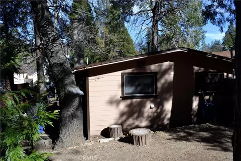 Exterior - 23747 Pioneer Camp Rd, Crestline, CA 92325 photo 2 of 4