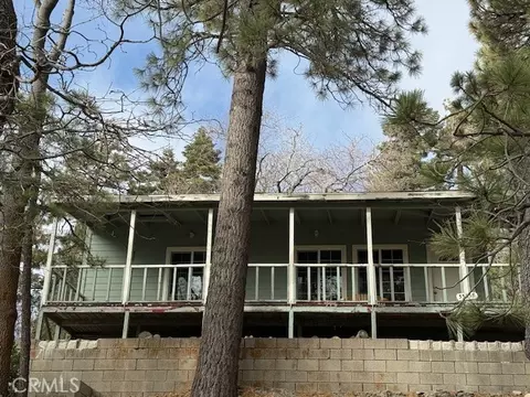 33058 Juniper Ln, Green Valley Lake, CA 92341