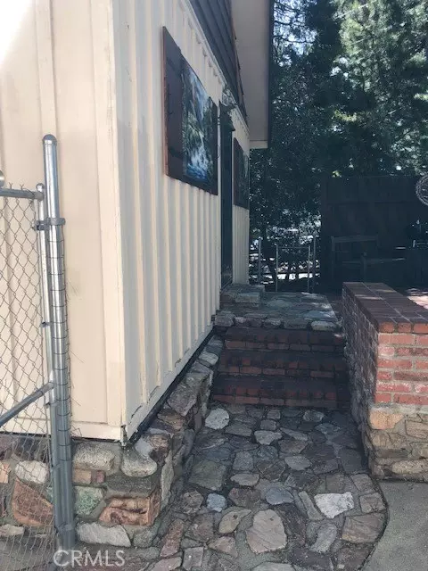 Exterior - 1055 Playground, Crestline, CA 92325 photo 6 of 18